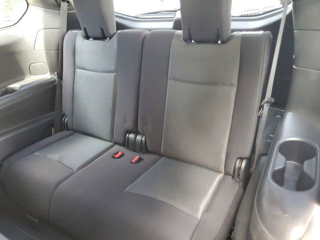 Used 2018 Nissan Pathfinder SV w/ SV Tech Package image 10