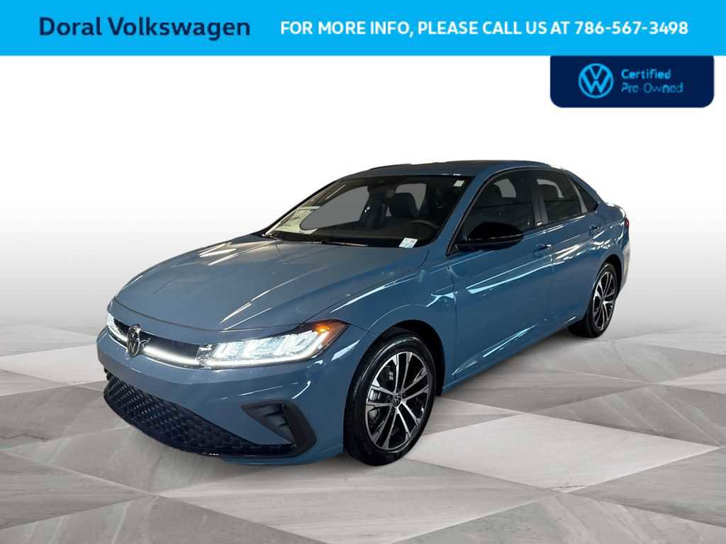 Used 2025 Volkswagen Jetta Sport image 4