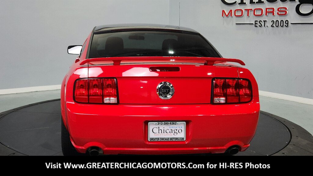 Used 2006 Ford Mustang GT RWD image 10