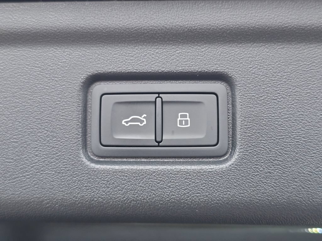 New 2027 Audi A6 e-tron Prestige AWD/4WD image 14
