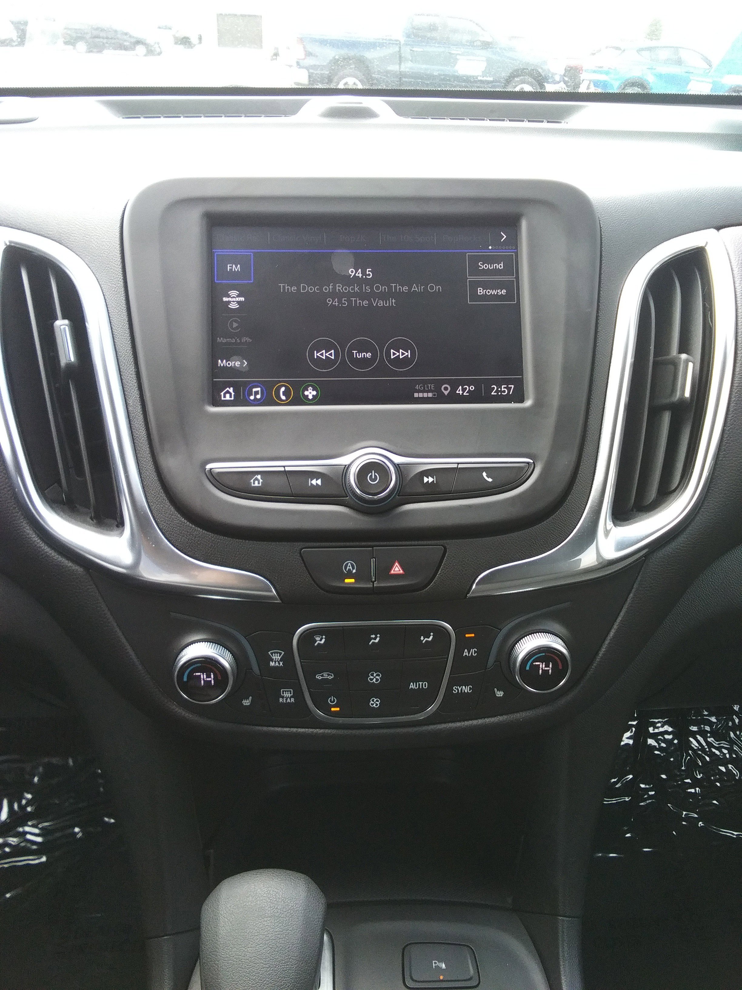 Used 2024 Chevrolet Equinox LT AWD/4WD image 23