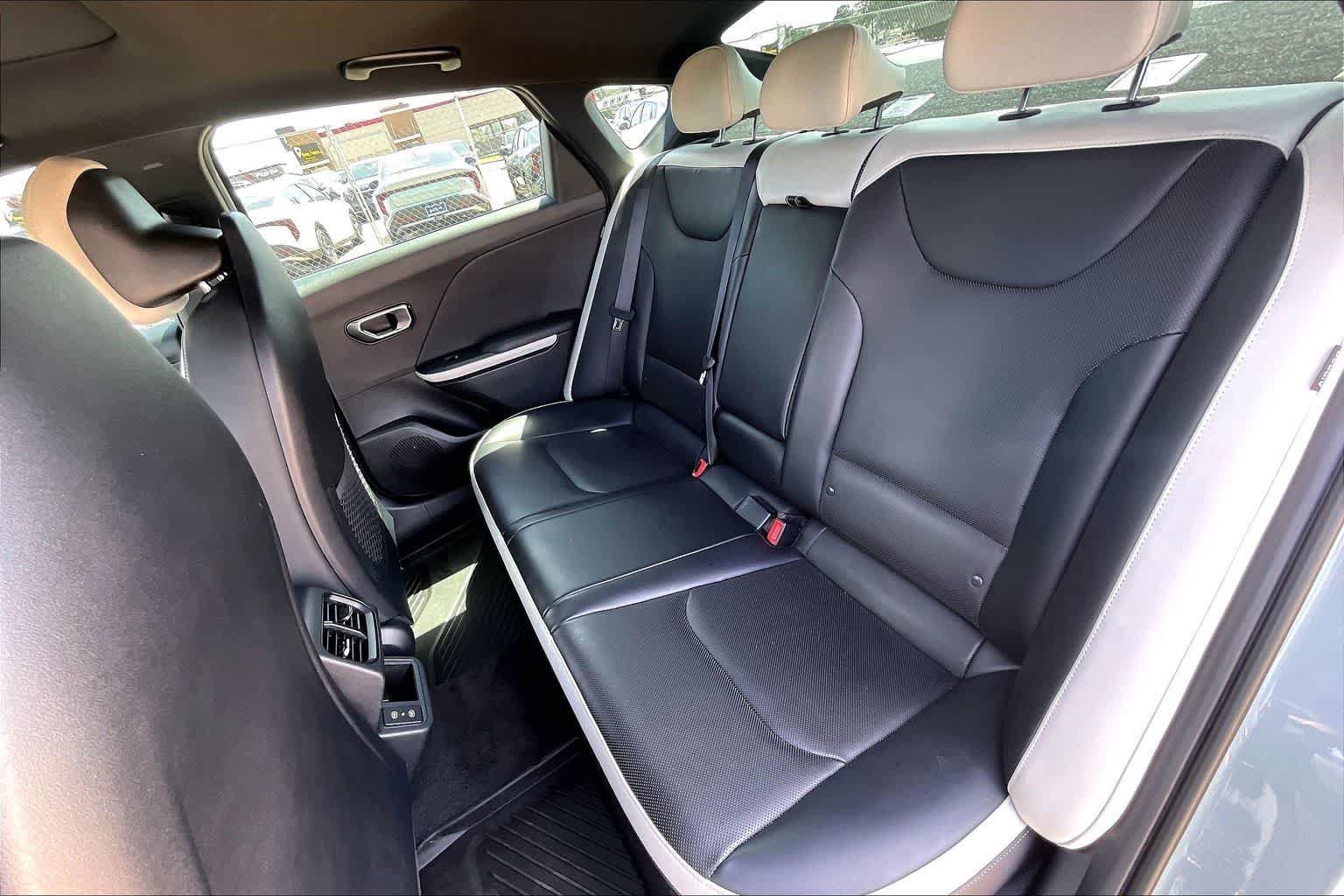 Certified 2025 Kia K4 GT-Line Turbo FWD image 28