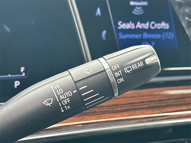 Used 2022 Cadillac Escalade ESV Premium Luxury image 10