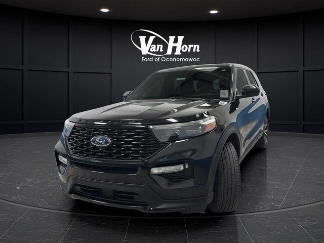 Used 2022 Ford Explorer ST-Line AWD/4WD image 3