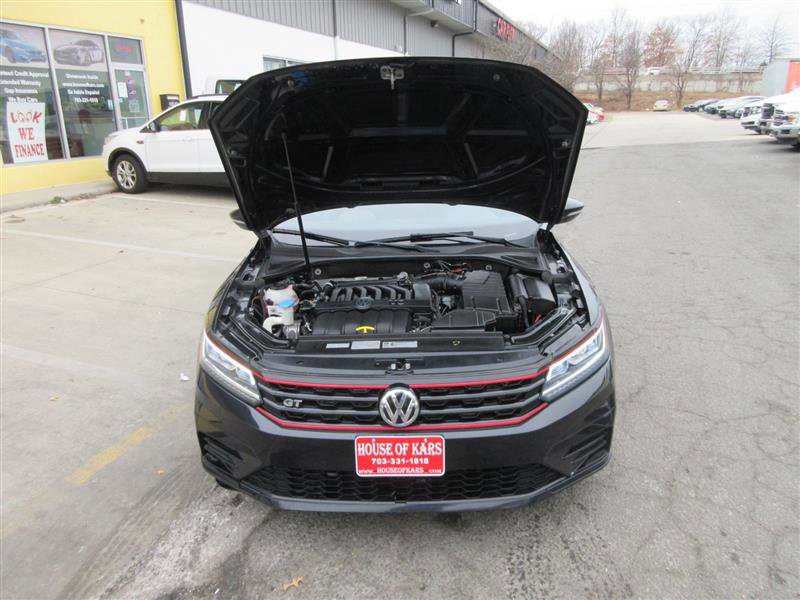Used 2018 Volkswagen Passat 3.6 image 31