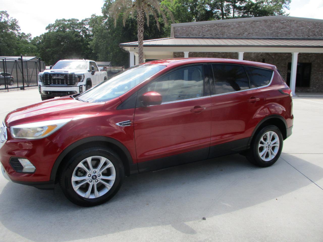 Used 2017 Ford Escape SE FWD image 24