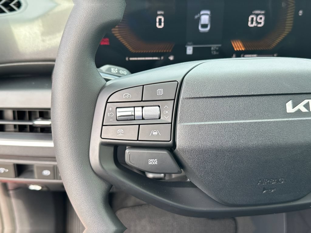 New 2026 Kia K4 FWD image 18