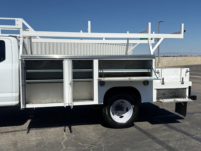 Used 2022 Ford F550 2WD SuperCab Super Duty image 24