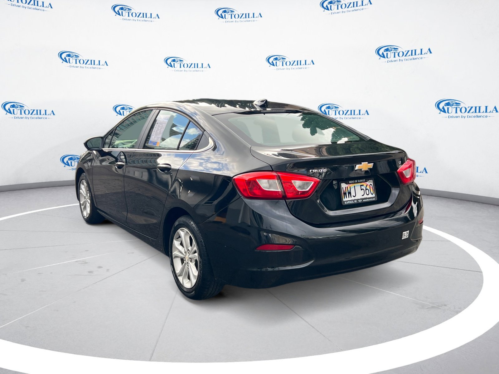 Used 2019 Chevrolet Cruze LT image 3