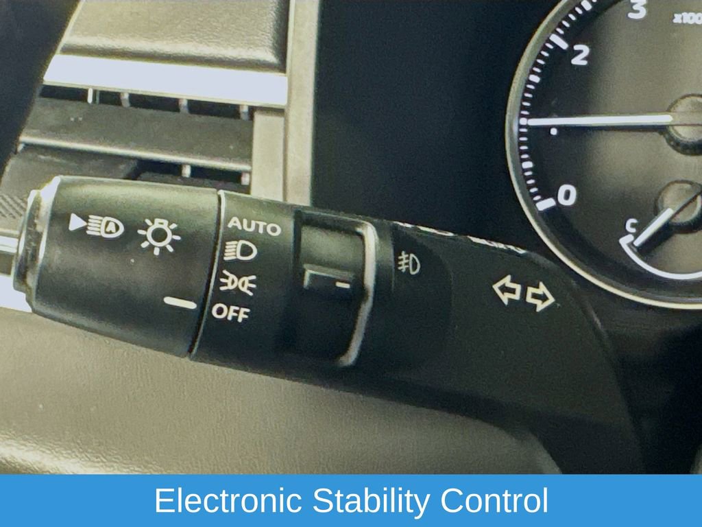 Used 2022 Mitsubishi Outlander SE image 13