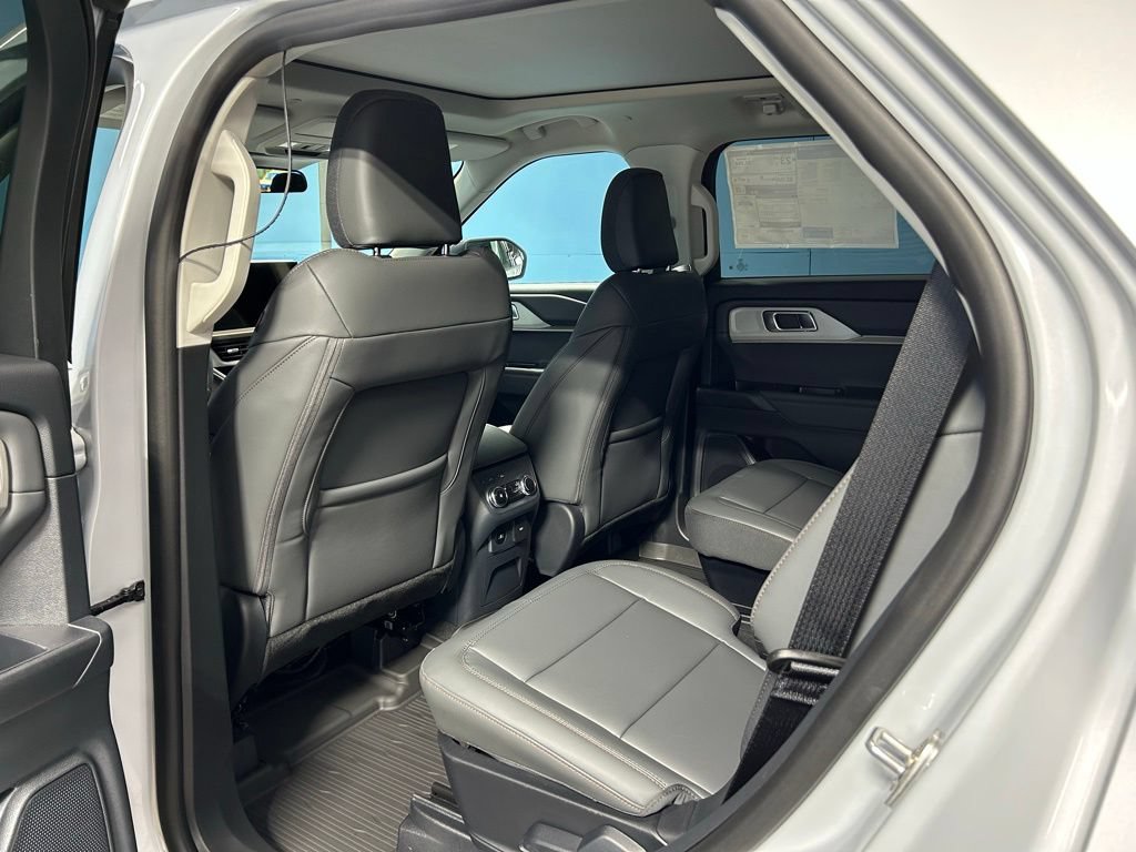 New 2026 Ford Explorer Active w/ Active Comfort Package AWD/4WD image 33
