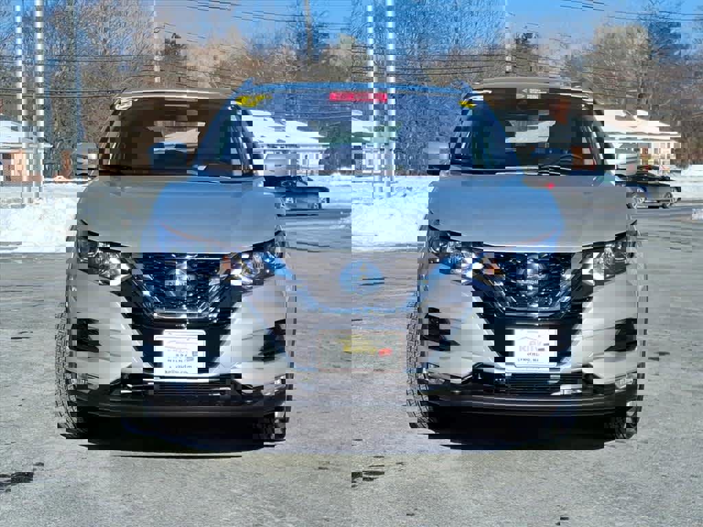 Certified 2022 Nissan Rogue Sport SV w/ Technology Package image 2