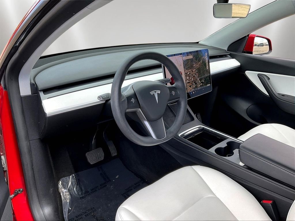 Used 2021 Tesla Model Y Long Range AWD/4WD image 16