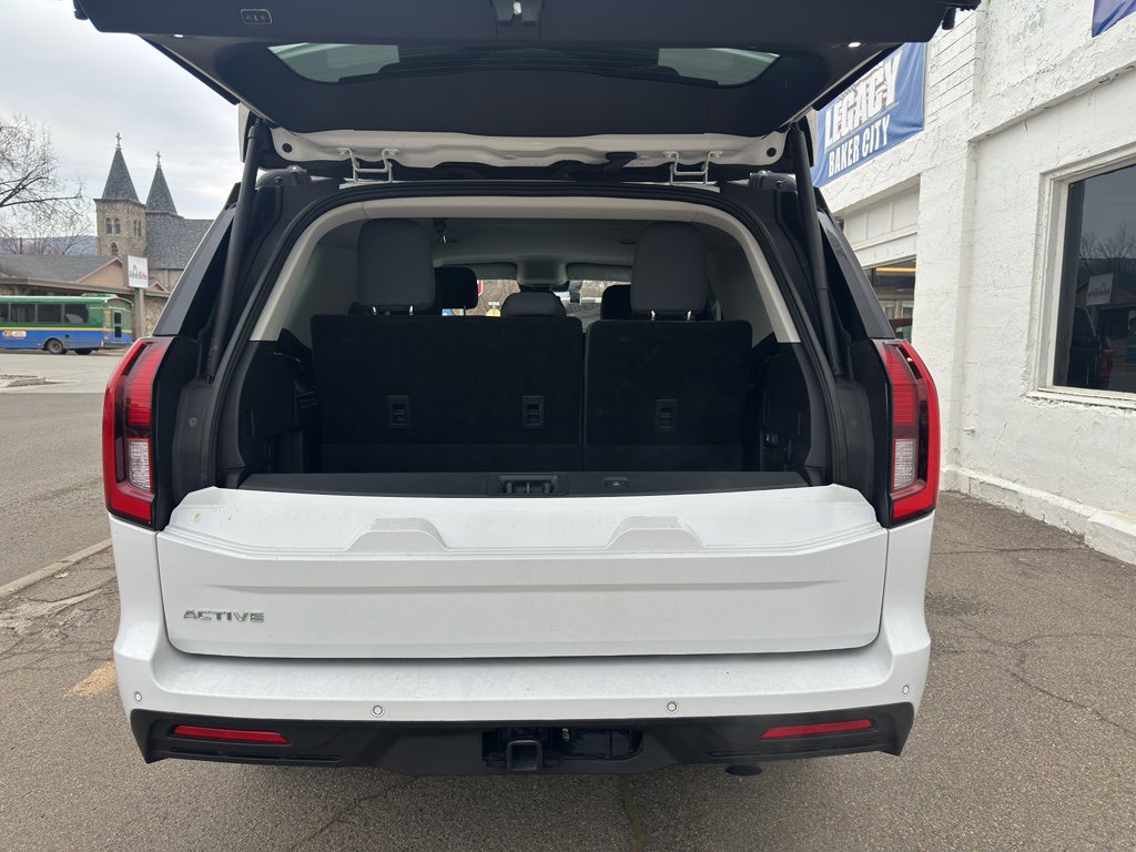 Used 2025 Ford Expedition Active image 19