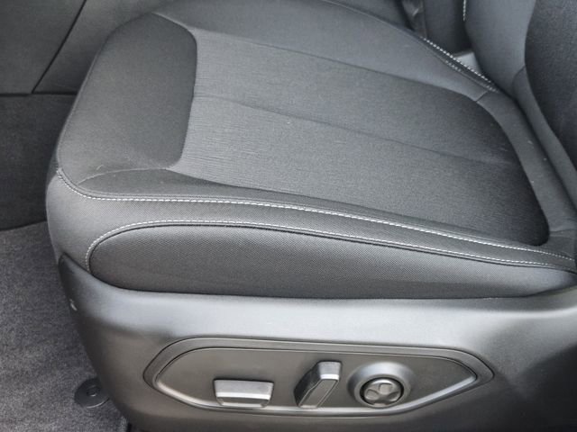 New 2025 Jeep Grand Cherokee Laredo w/ MOPAR Finishing Package RWD image 16