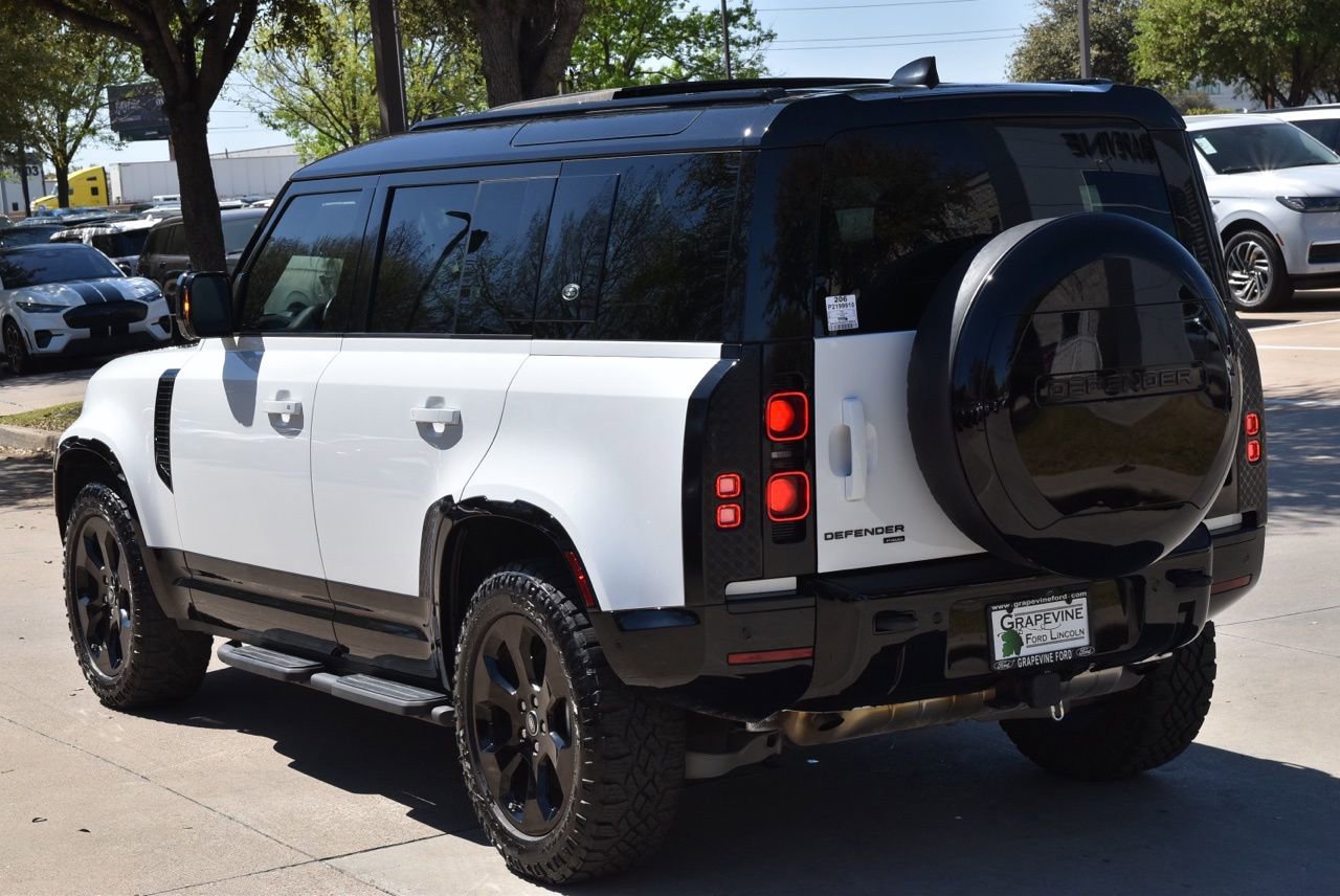 Used 2023 Land Rover Defender 110 X-Dynamic SE image 10