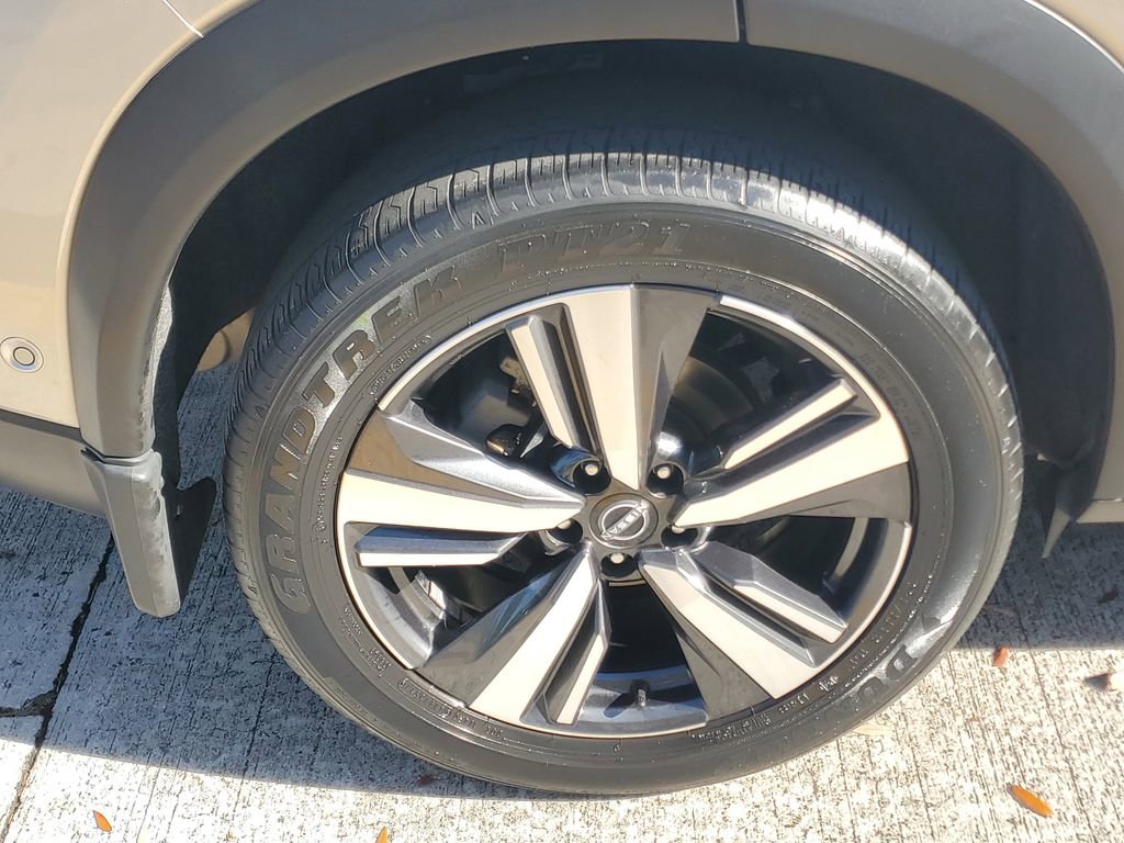 Certified 2023 Nissan Rogue Platinum w/ Platinum Premium Package FWD image 7