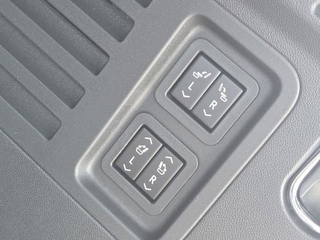 New 2026 Buick Enclave Avenir w/ Super Cruise Package FWD image 22