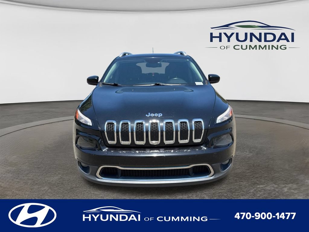 Used 2017 Jeep Cherokee Limited w/ Luxury Group AWD/4WD image 2
