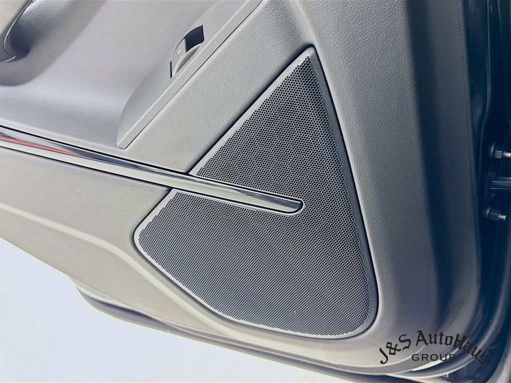 Used 2013 Cadillac CTS V w/ Wood Trim Package image 31