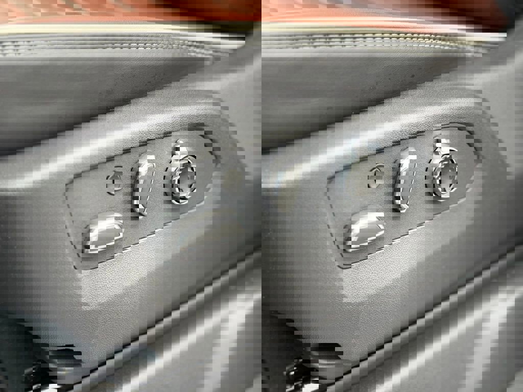 New 2026 GMC Sierra 2500 Denali Ultimate w/ Snow Plow Prep/Camper Package image 17