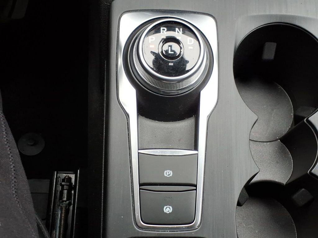 Used 2024 Ford Escape ST-Line w/ Tech Pack #1 image 19