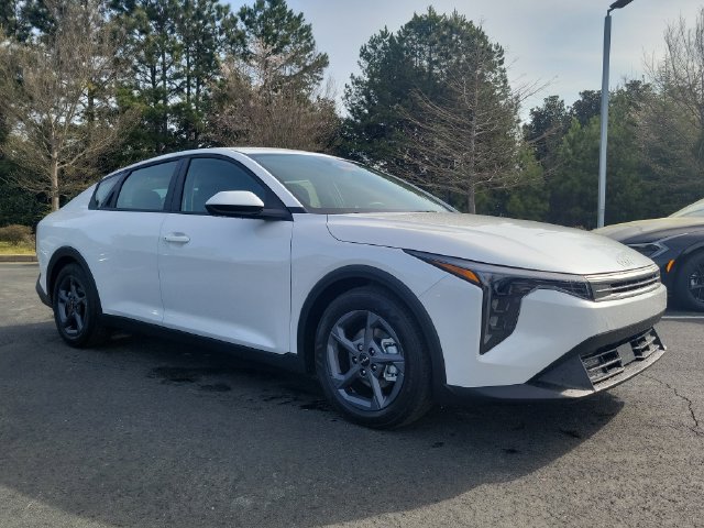 New 2026 Kia K4 FWD image 3