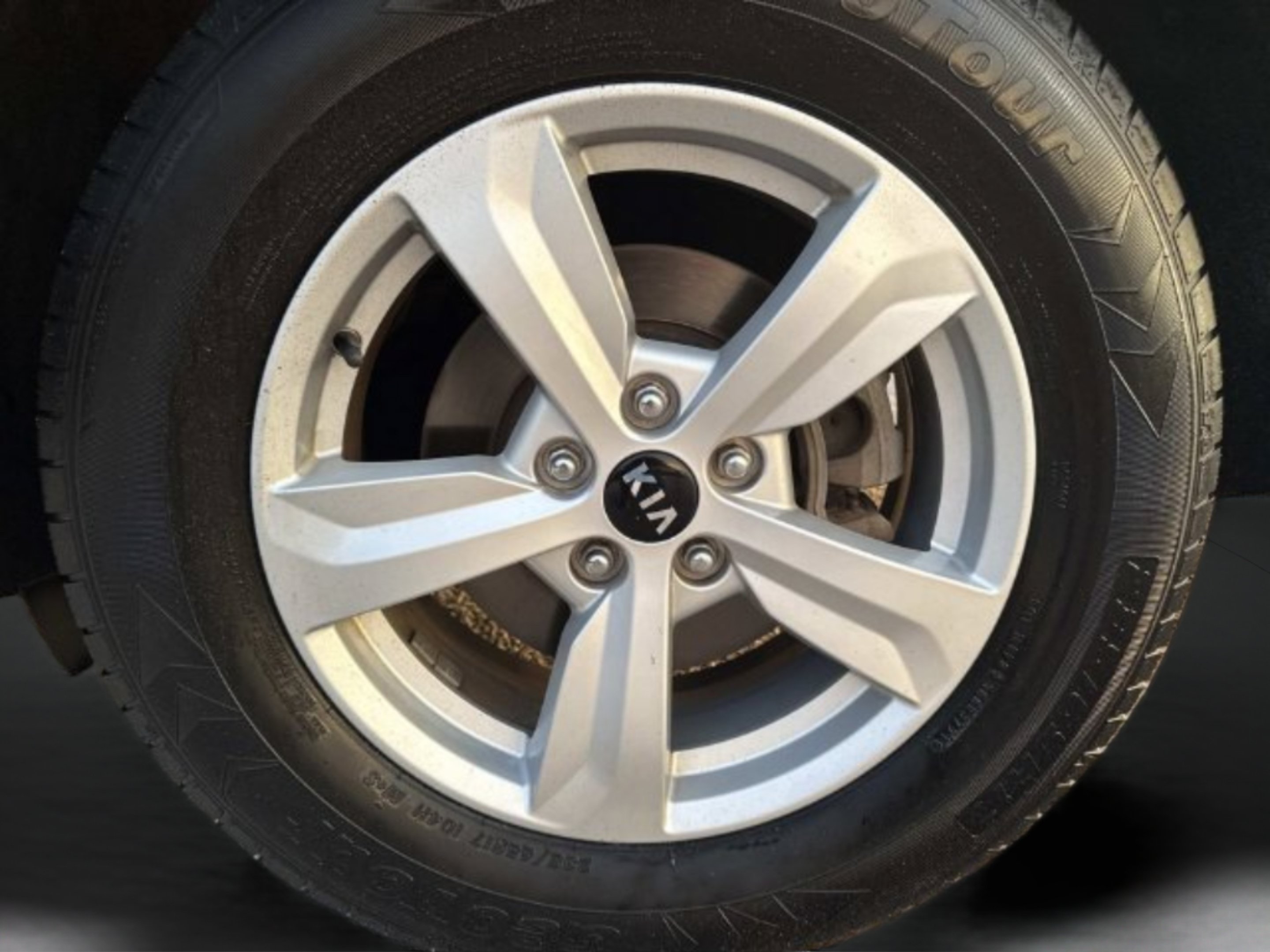 Used 2021 Kia Sorento LX FWD image 27