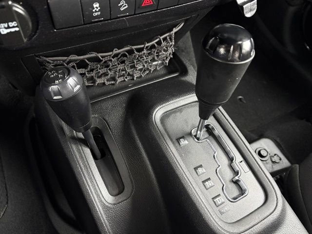 Used 2013 Jeep Wrangler Unlimited Sport image 14