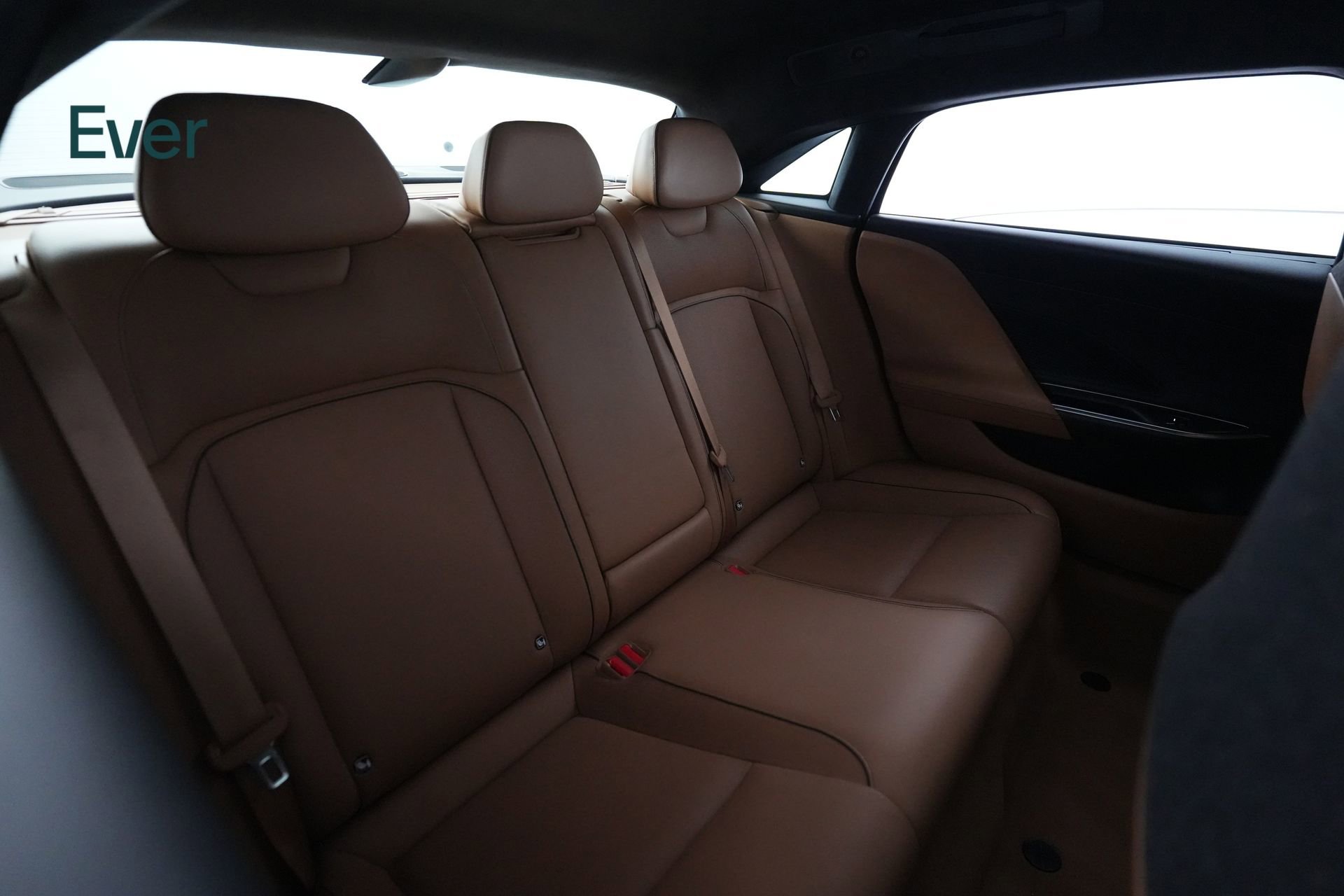 Used 2023 Lucid Air Touring image 5