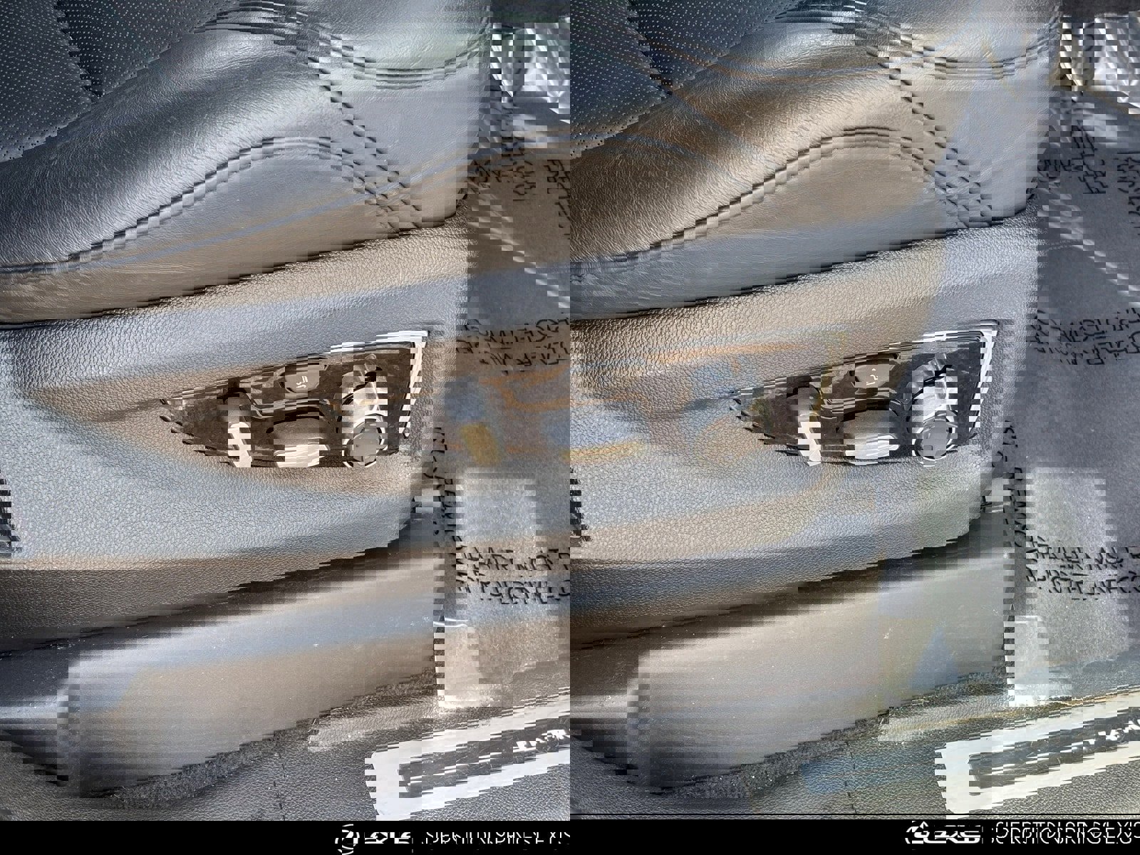 Used 2020 Cadillac Escalade ESV Platinum image 13