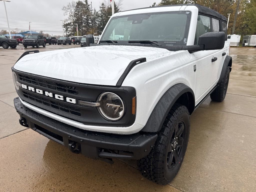 New 2025 Ford Bronco Big Bend w/ Black Diamond Package image 2