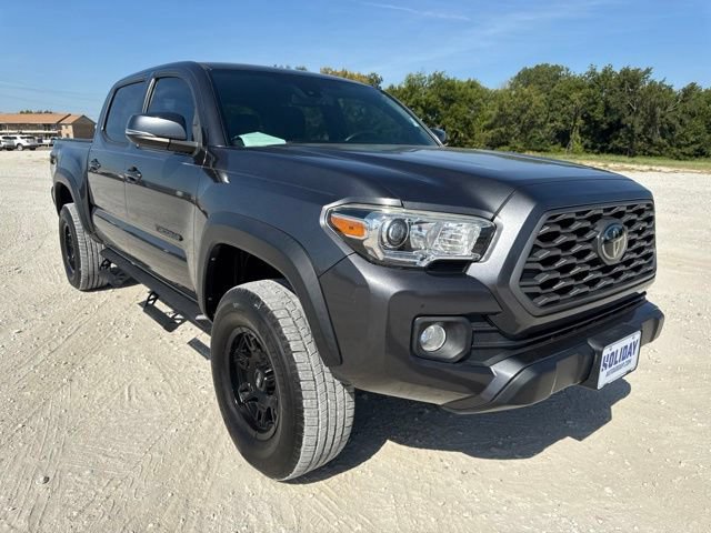 Used 2020 Toyota Tacoma TRD Off-Road AWD/4WD image 7