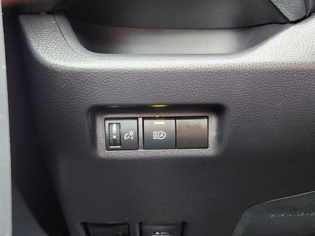 Used 2025 Toyota RAV4 LE FWD image 13