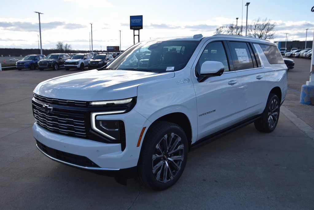 New 2026 Chevrolet Suburban High Country image 7