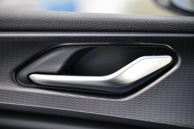 Used 2023 Jeep Grand Cherokee L Laredo image 17