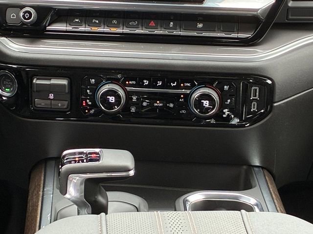 New 2026 Chevrolet Silverado 1500 High Country w/ Midnight Edition AWD/4WD image 20