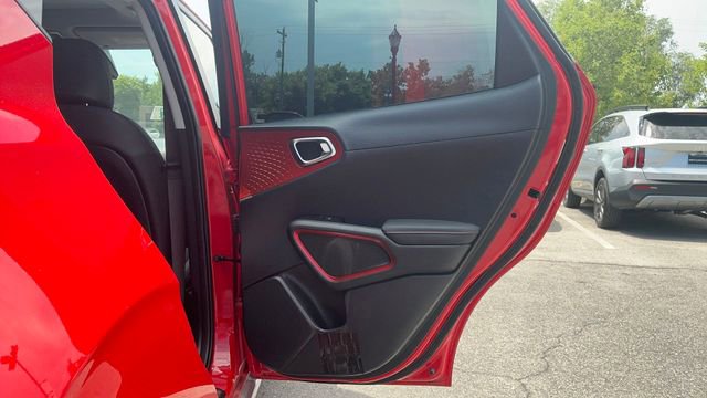 Certified 2025 Kia Soul GT-Line w/ GT-Line Technology Package image 17