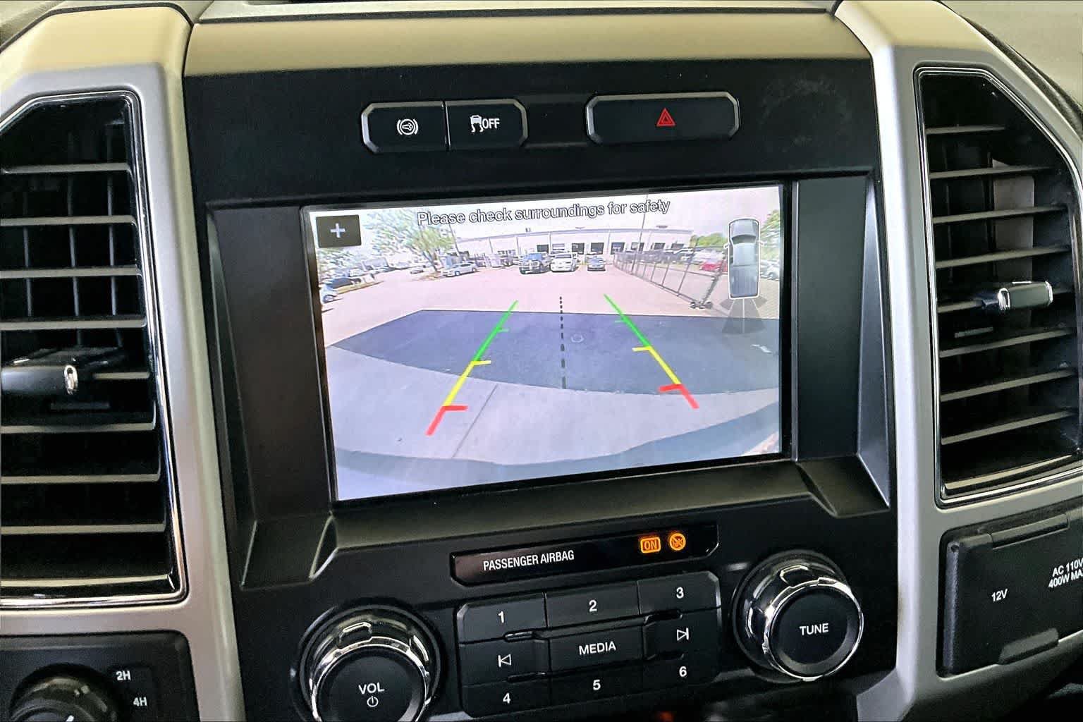 Used 2019 Ford F250 Lariat w/ Lariat Value Package AWD/4WD image 28