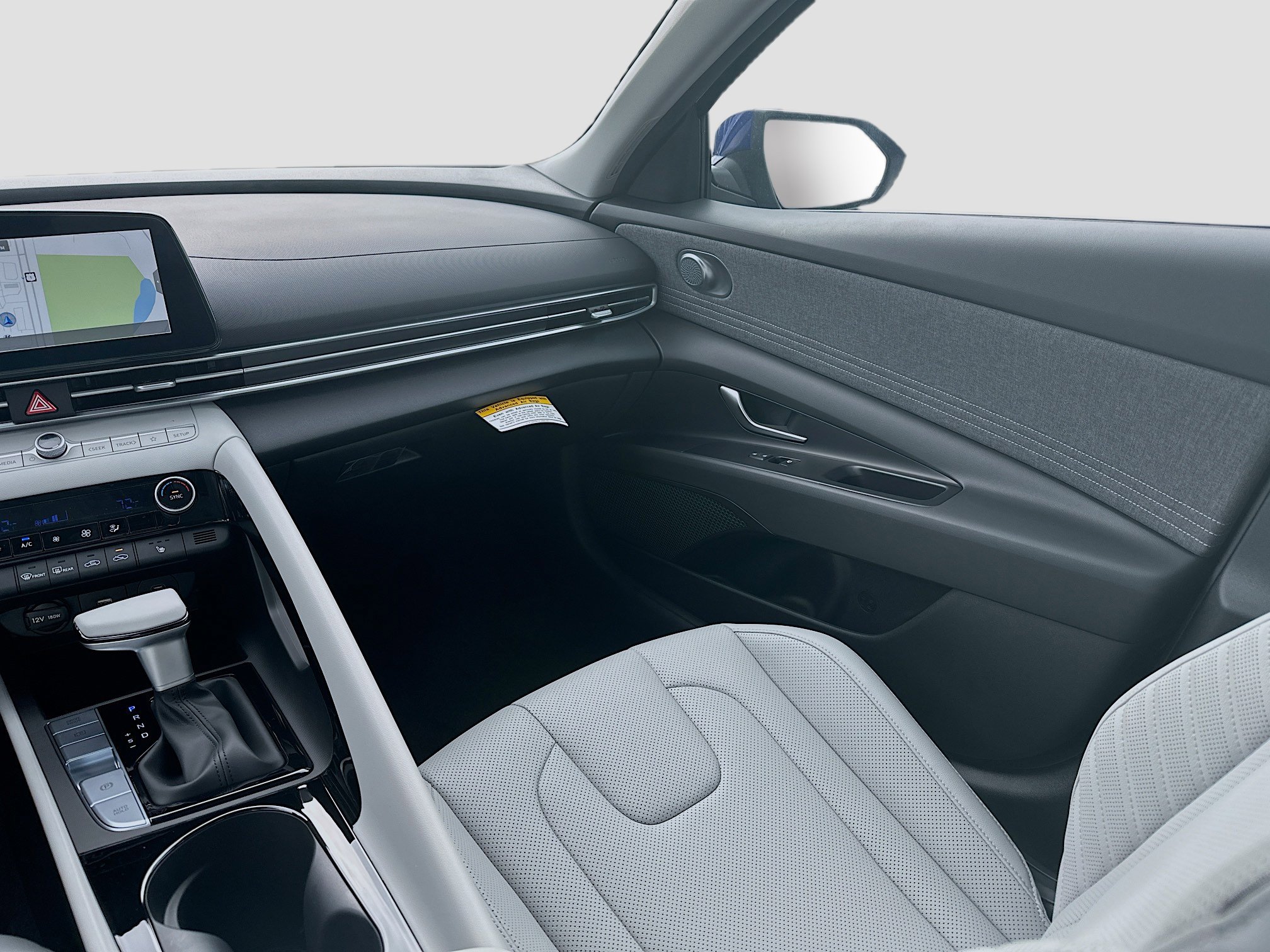 New 2025 Hyundai Elantra Limited w/ Cargo Package image 18