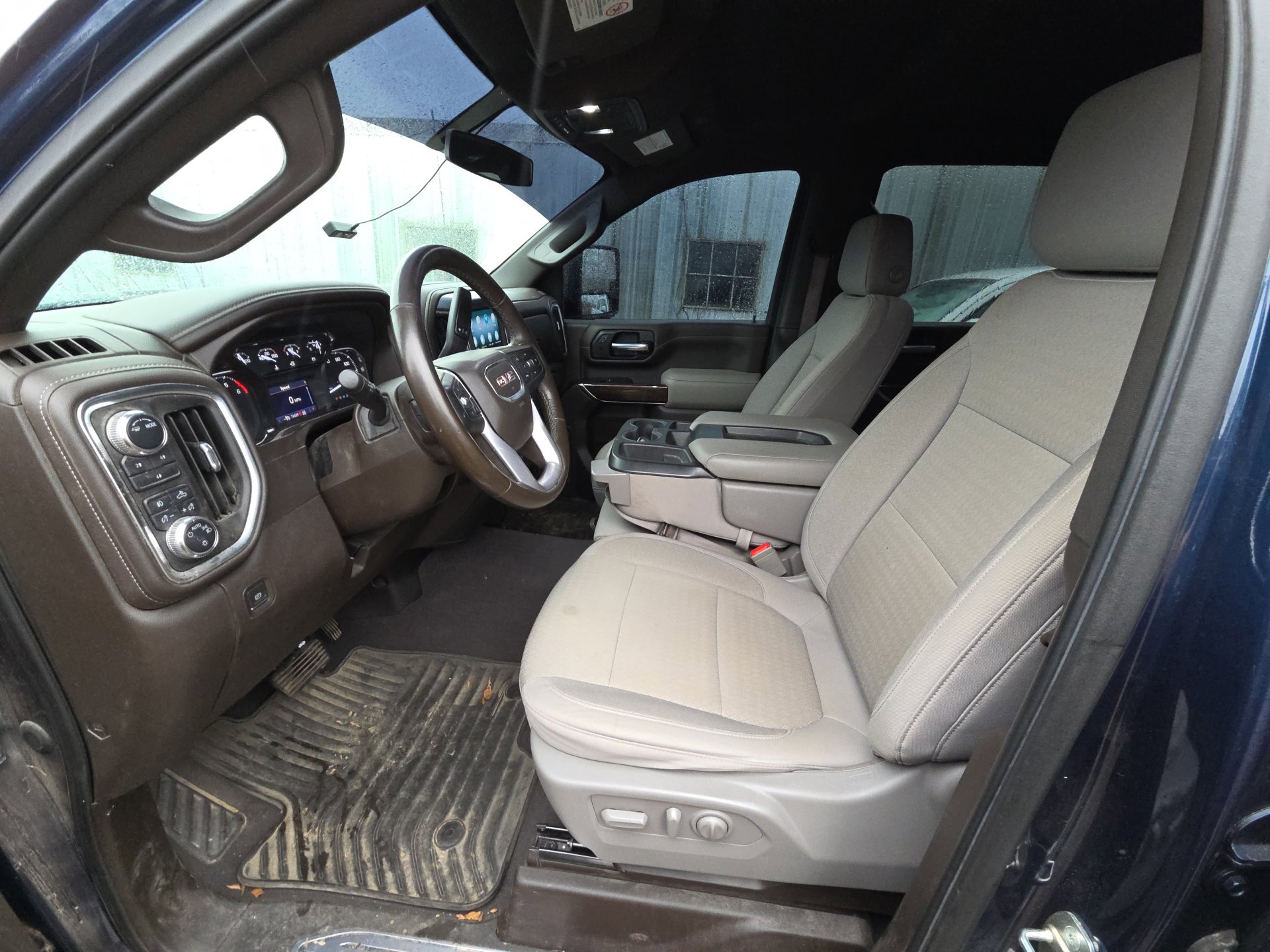 Used 2021 GMC Sierra 2500 SLE w/ SLE Value Package; image 10