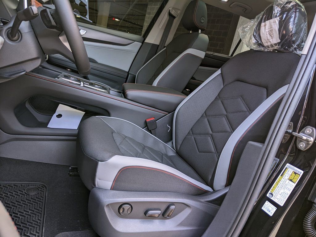 New 2026 Volkswagen Atlas Peak Edition AWD/4WD image 11