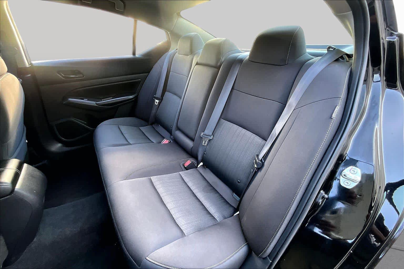 Used 2024 Nissan Altima 2.5 SV FWD image 20