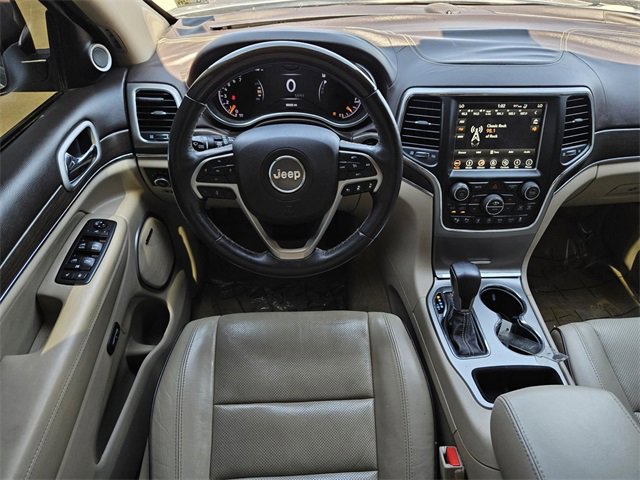 Used 2018 Jeep Grand Cherokee Overland image 28