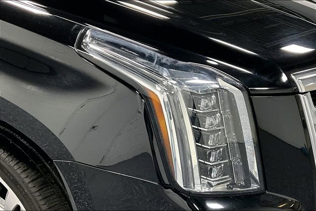 Used 2016 Cadillac Escalade Luxury AWD/4WD image 29