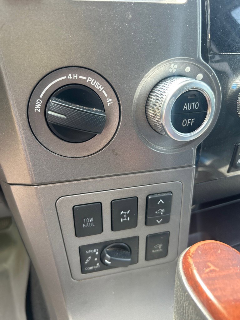 Used 2016 Toyota Sequoia Platinum AWD/4WD image 13