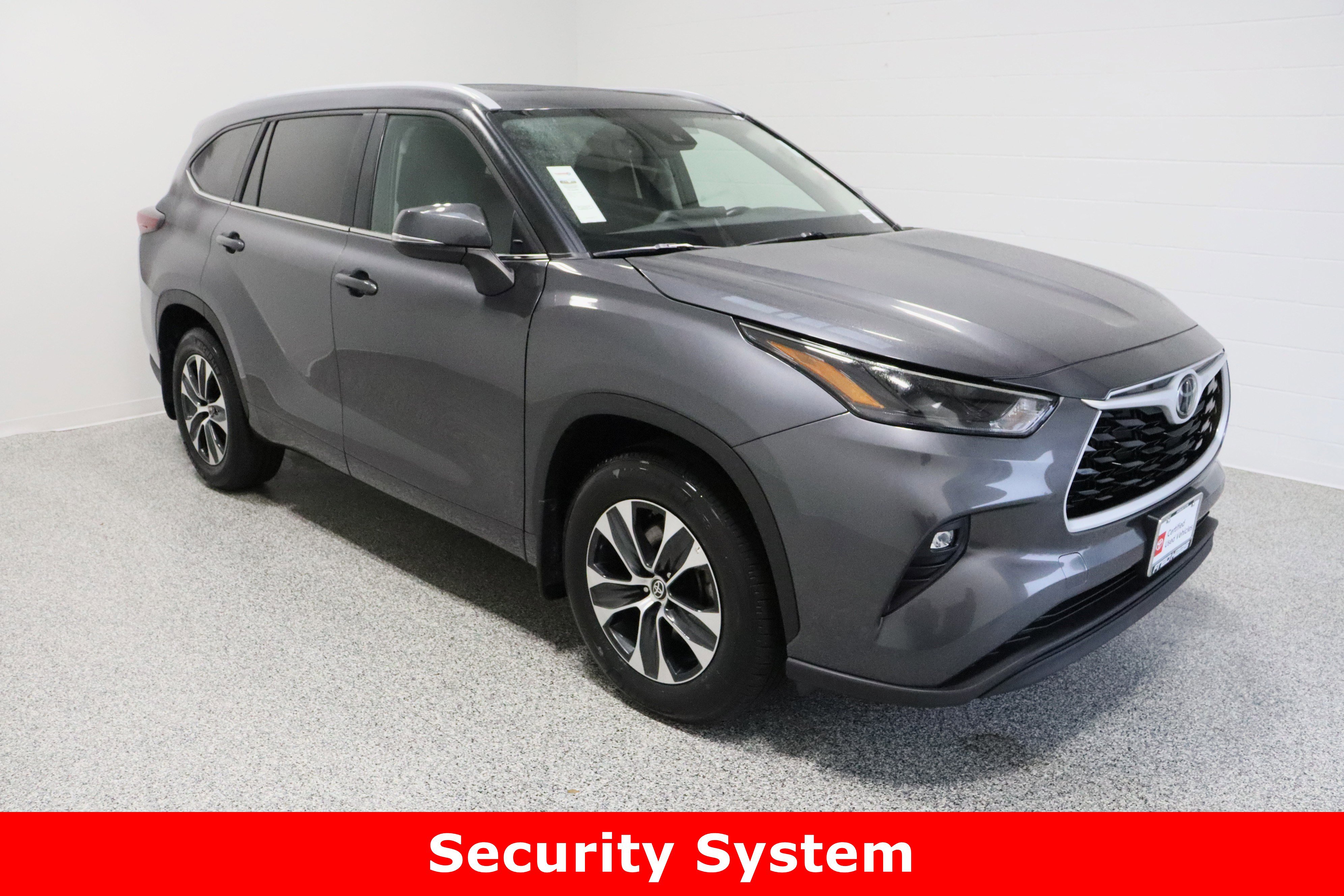 Certified 2025 Toyota Highlander XLE image 4