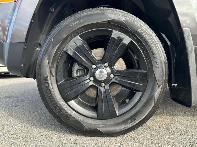 Used 2015 Jeep Patriot Latitude image 23