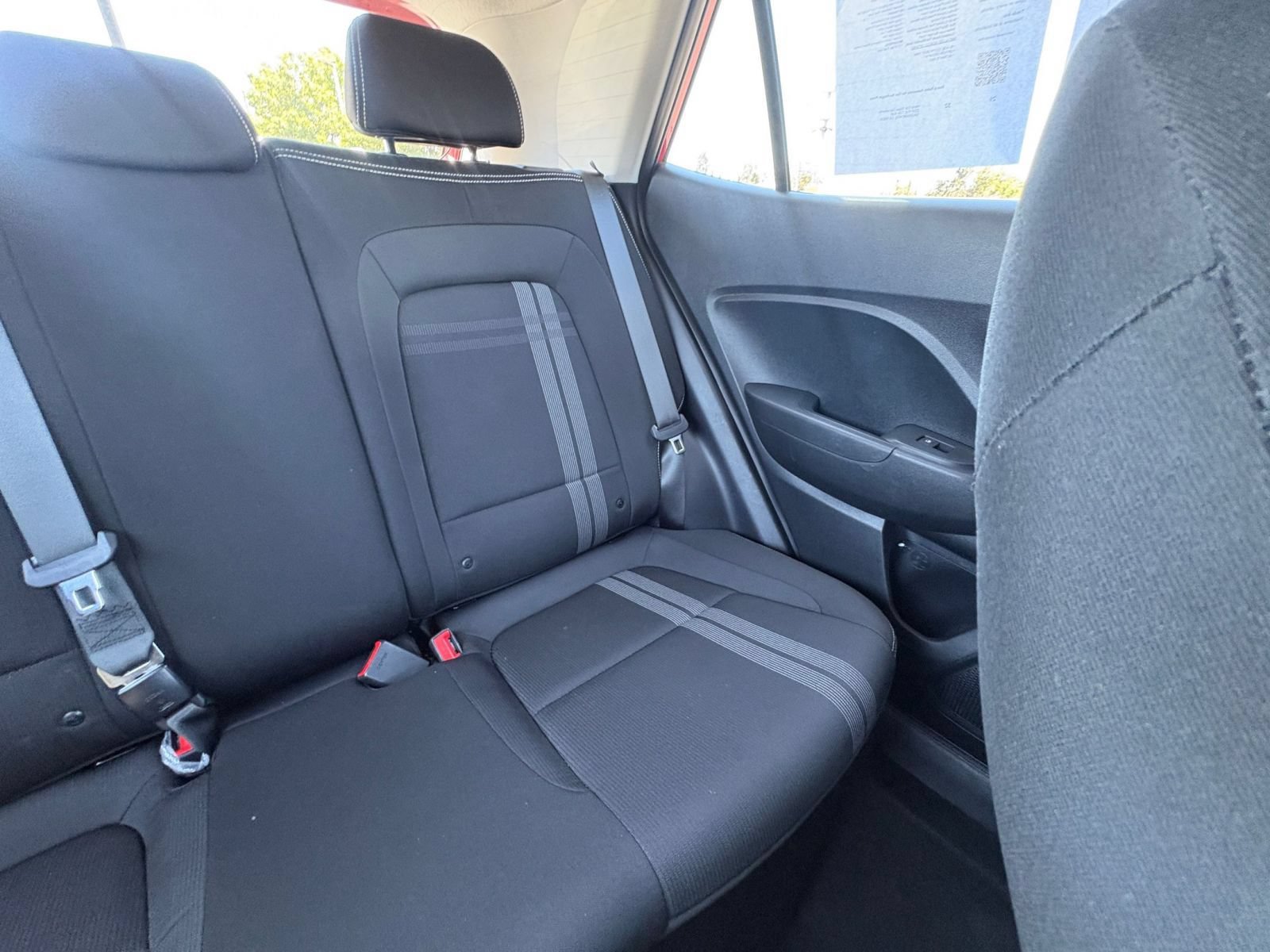 Used 2025 Hyundai Venue SEL FWD image 37