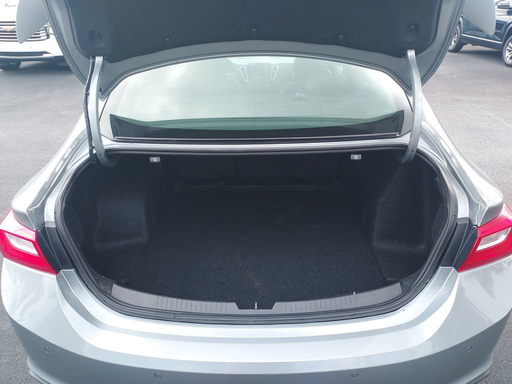 Used 2024 Chevrolet Malibu RS FWD image 9